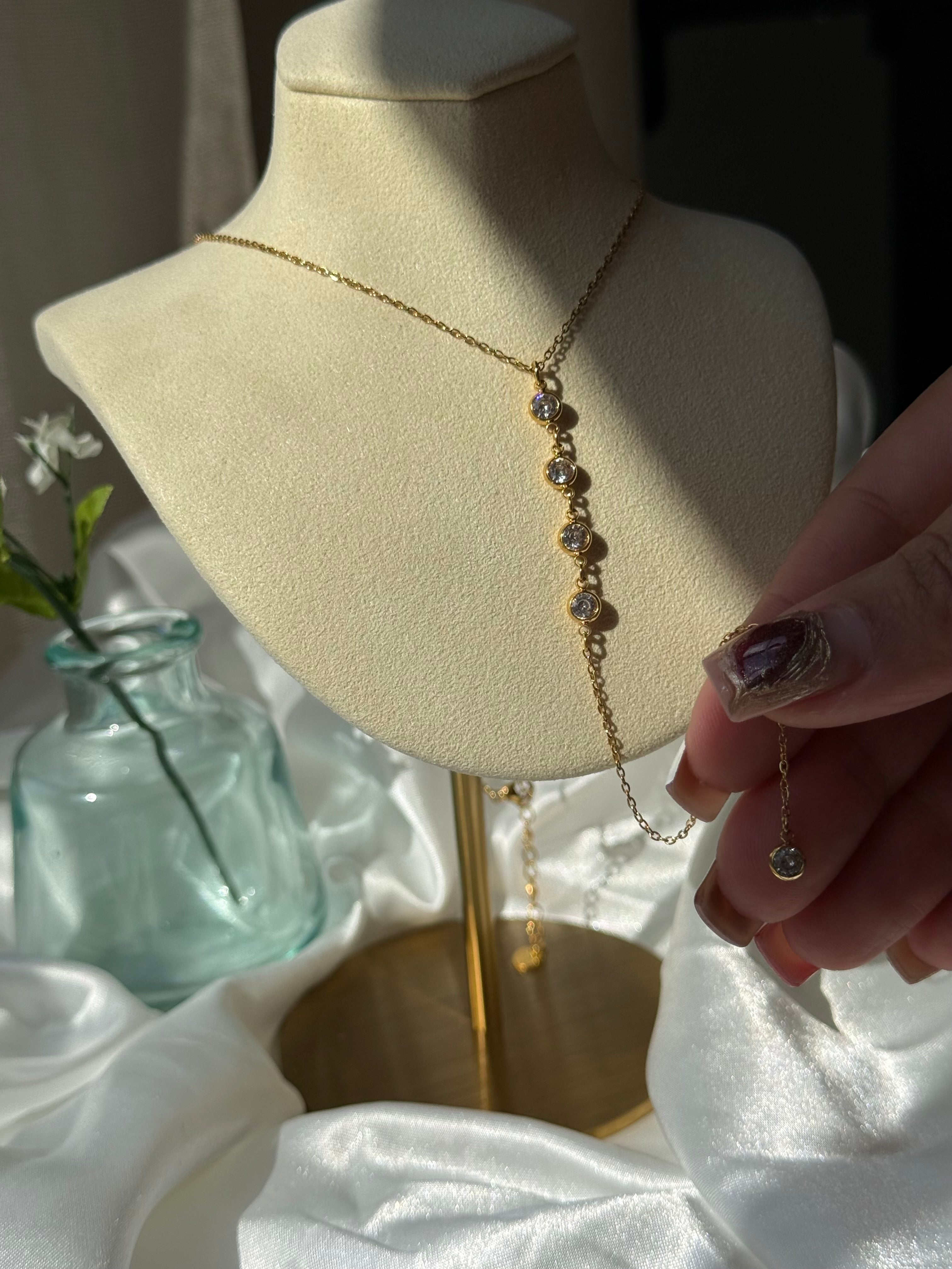 Amorá lariat