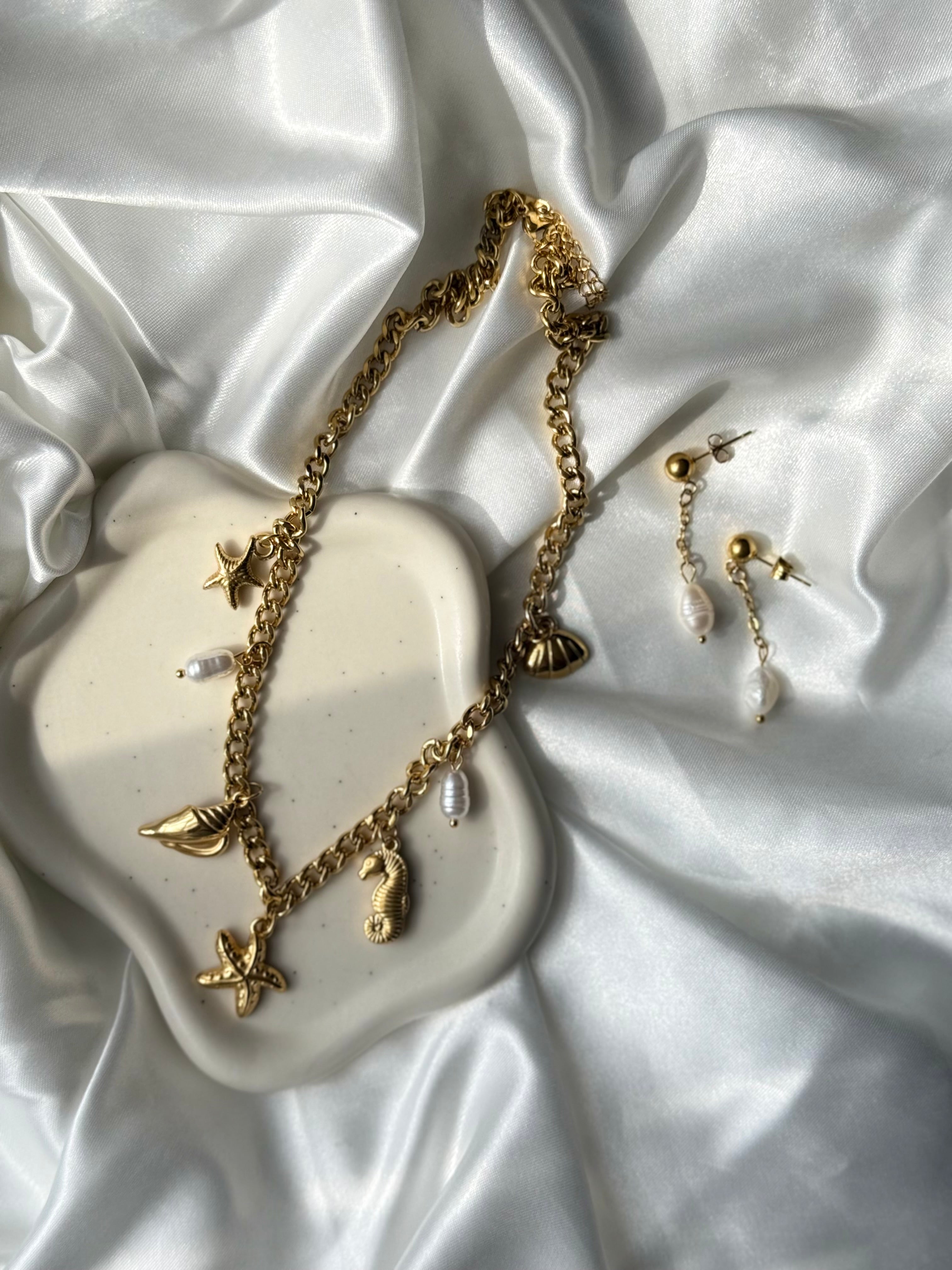 Isla Dorada Necklace