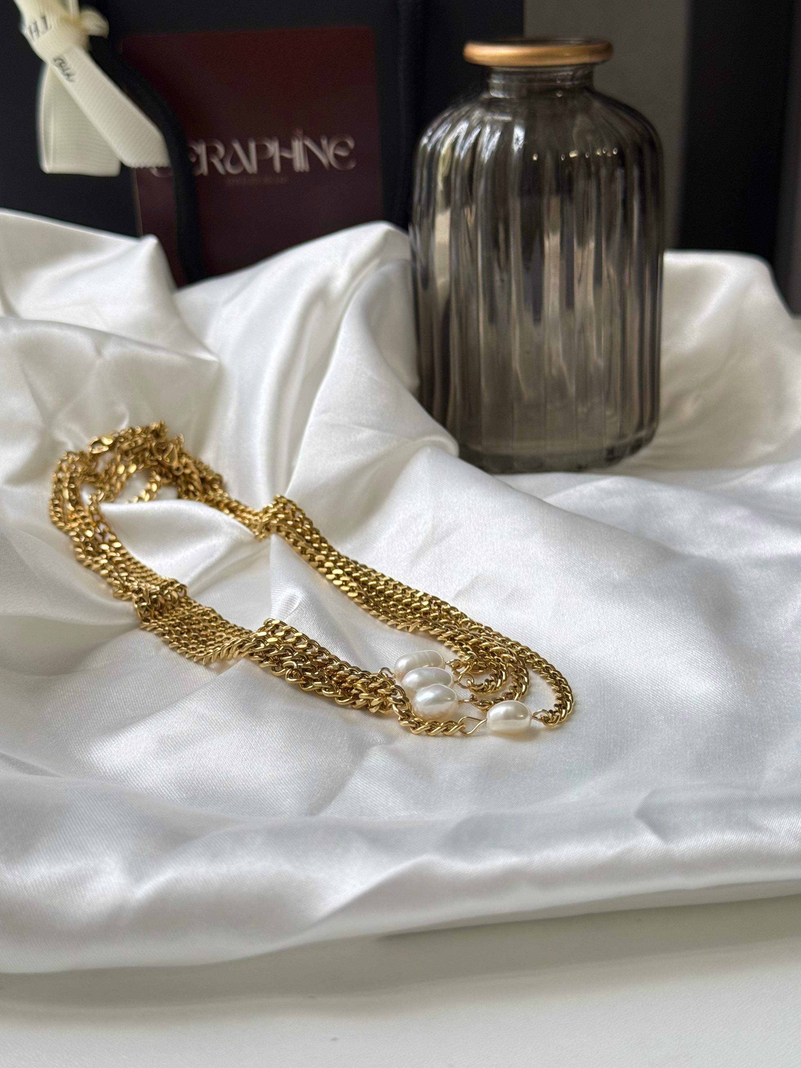Pearl choker