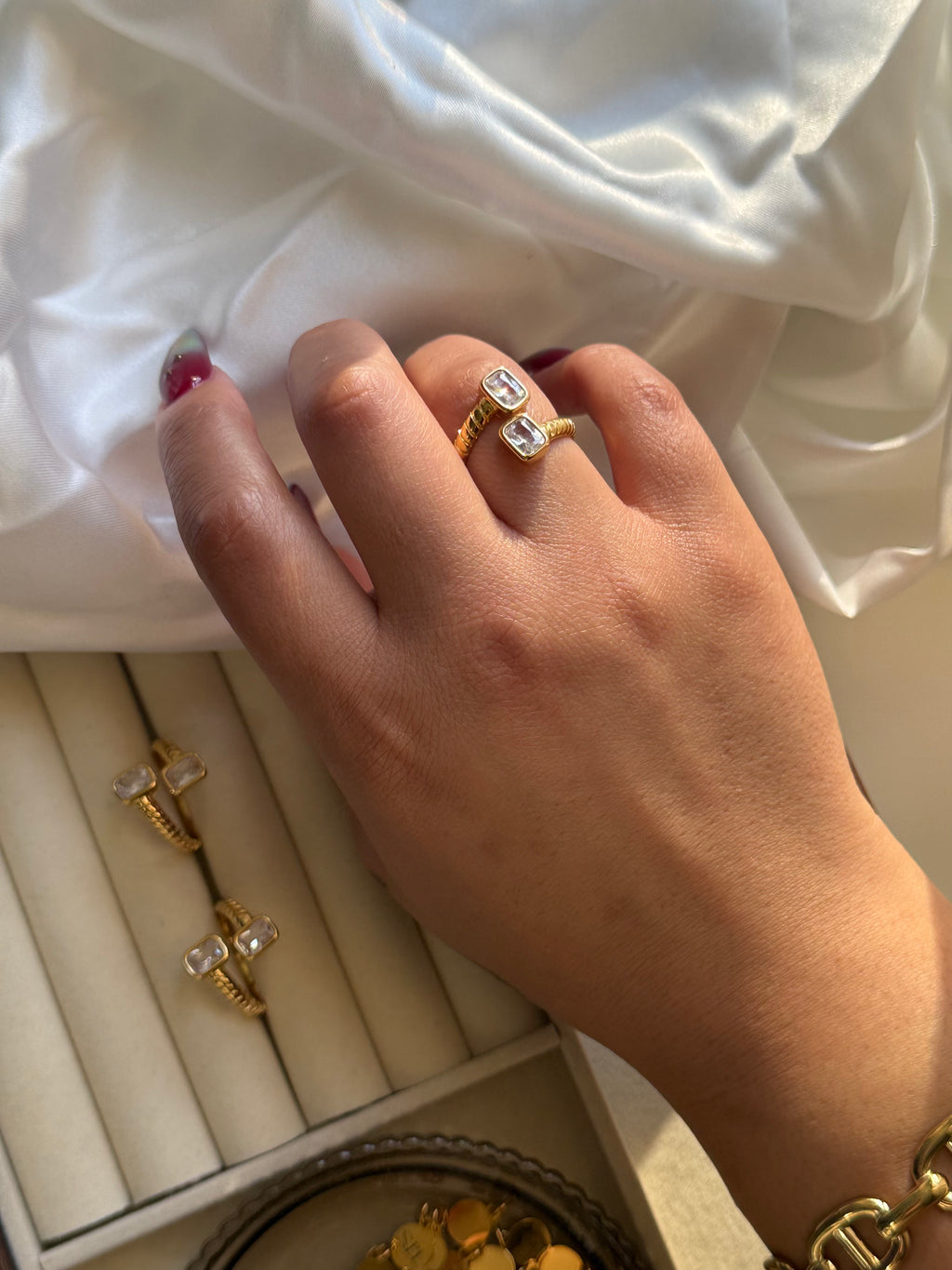 Élan Spiral Ring