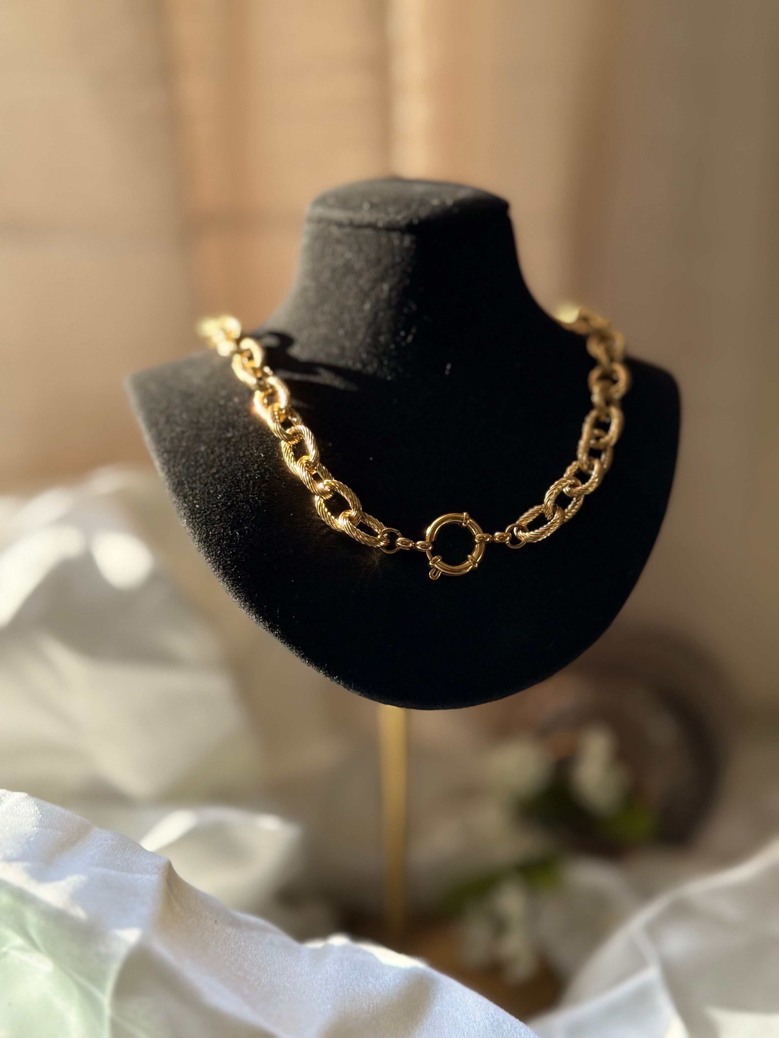 Velora Collection