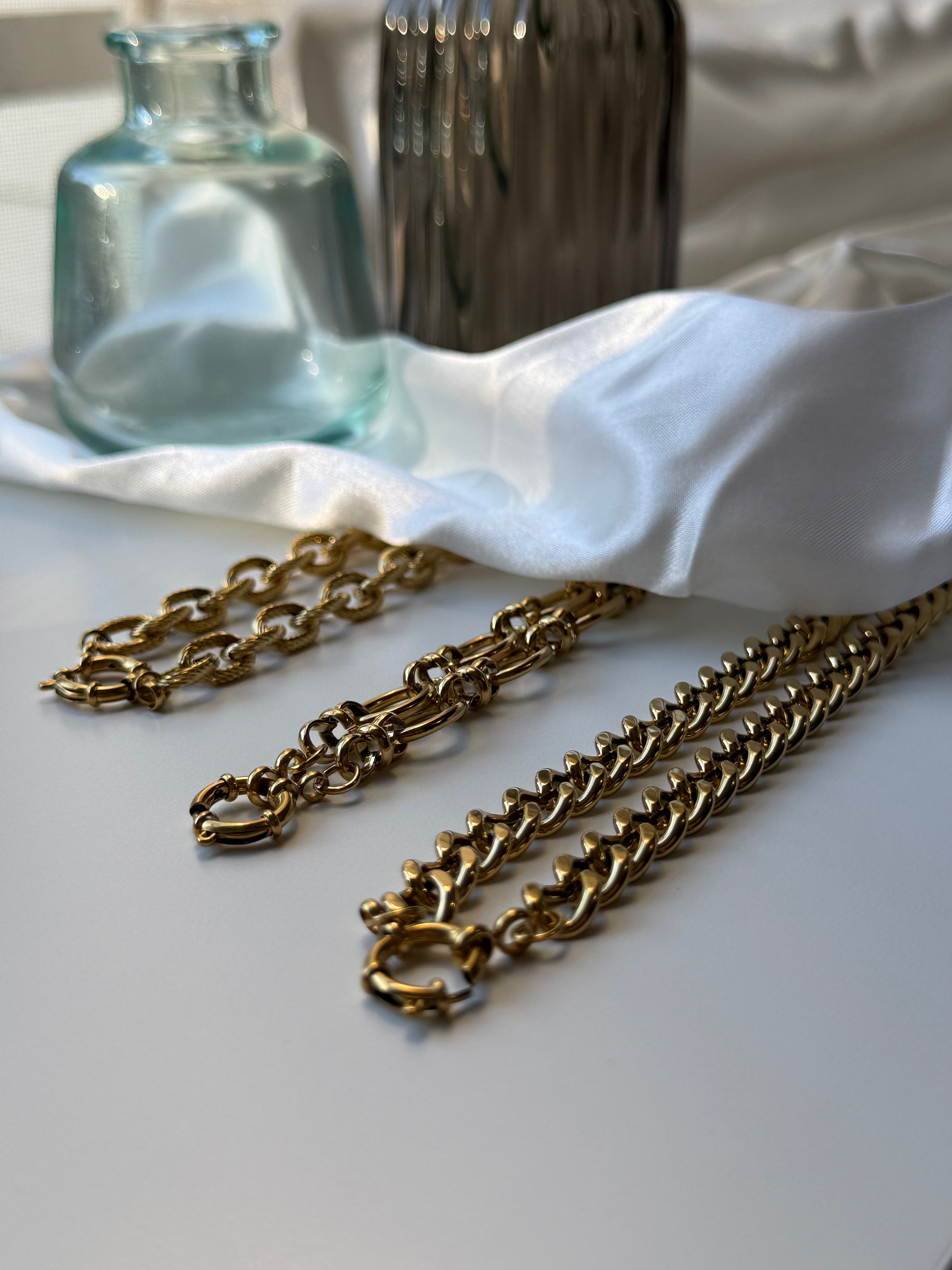 Velora Collection