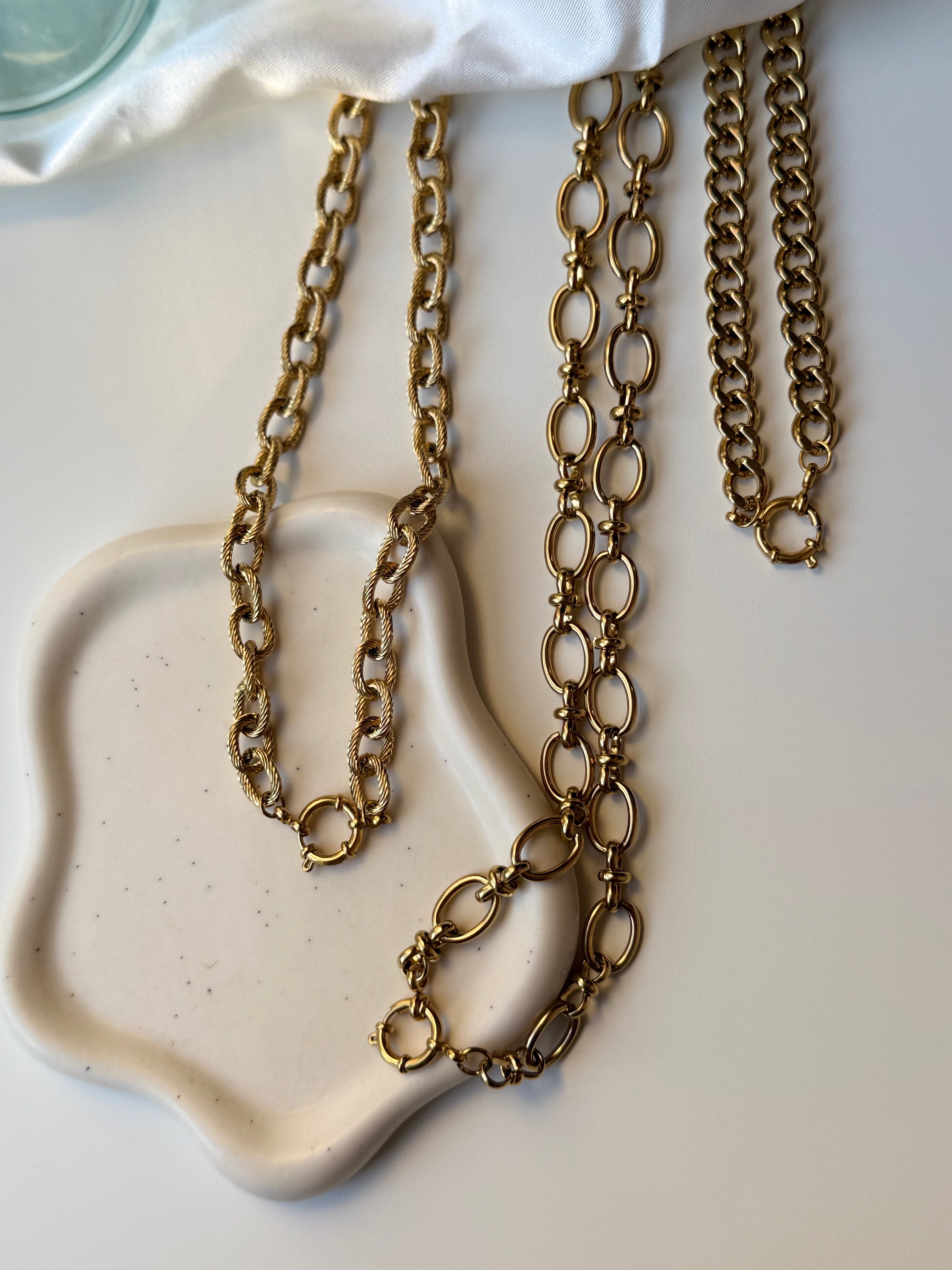 Velora Collection